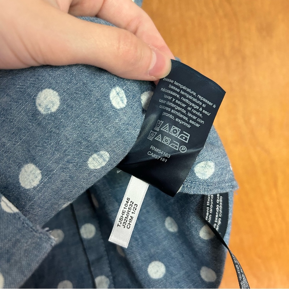 Tommy Hilfiger Polka Dot Chambray Button Up Tank Top Size Large - Picture 10 of 10